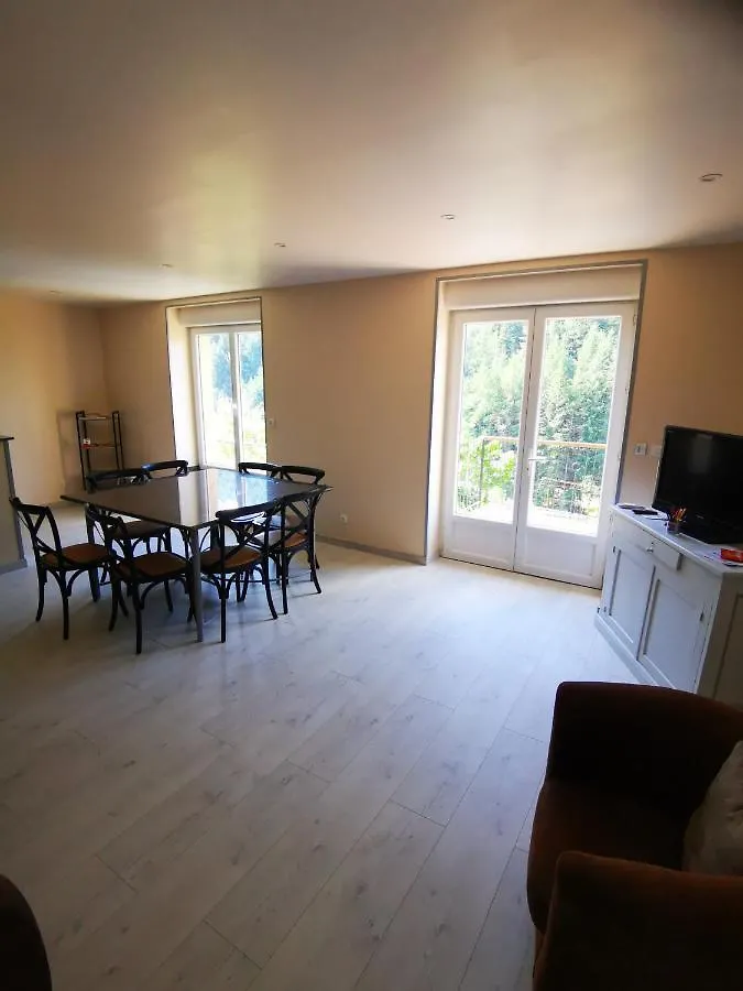 Apartment Gites Les 3 A Saint-Martin-de-Valamas